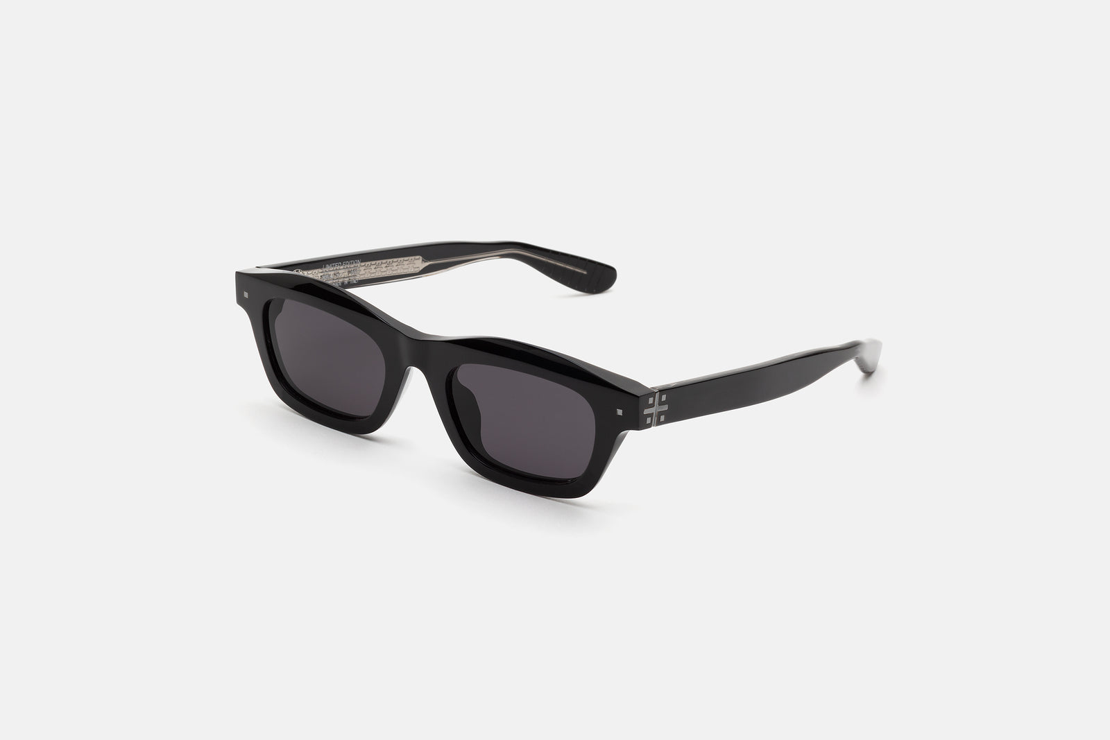 Max Black - Retrosuperfuture USA -