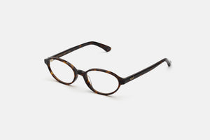 Numero 04 3627 - three-quarter view — 2