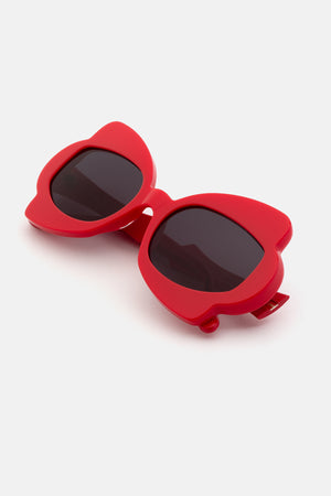Monumental Gate Red — 3