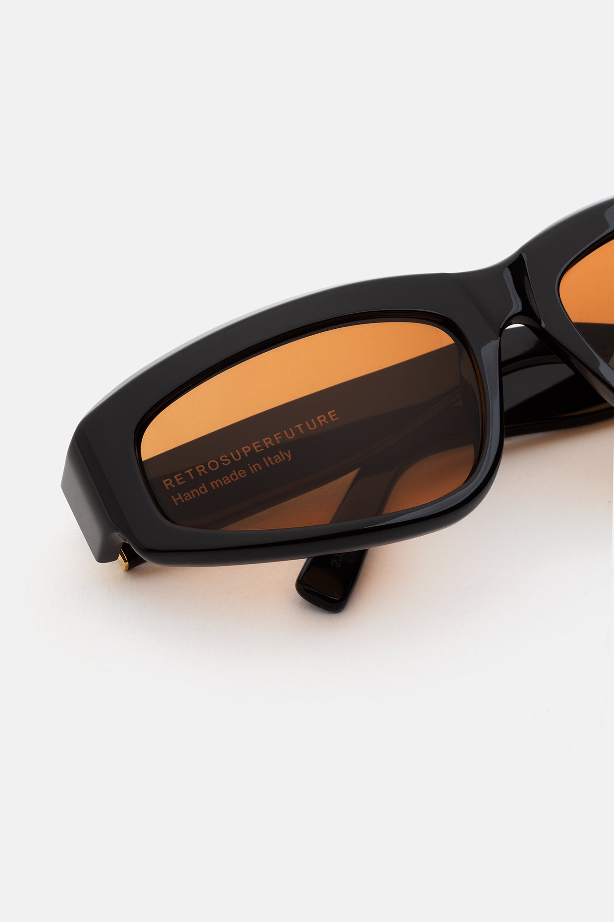 Motore Refined - Retrosuperfuture USA -