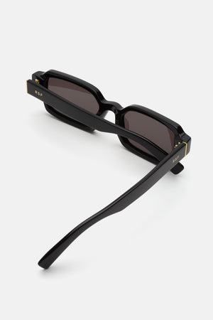 Carino Black — 3