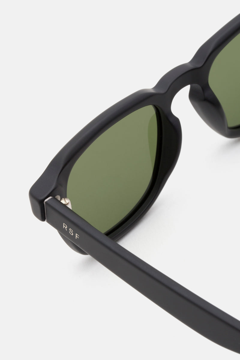 Luce Black Matte