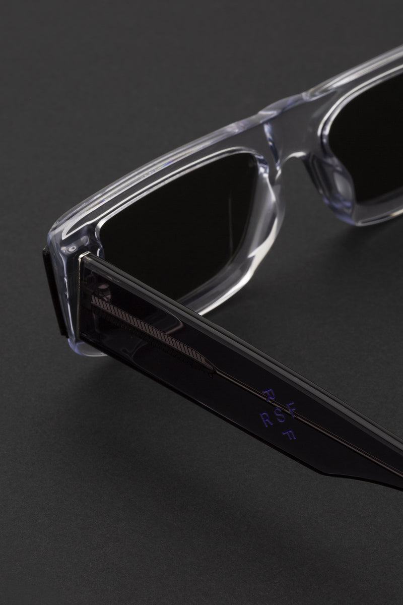 Issimo Black LE FORM