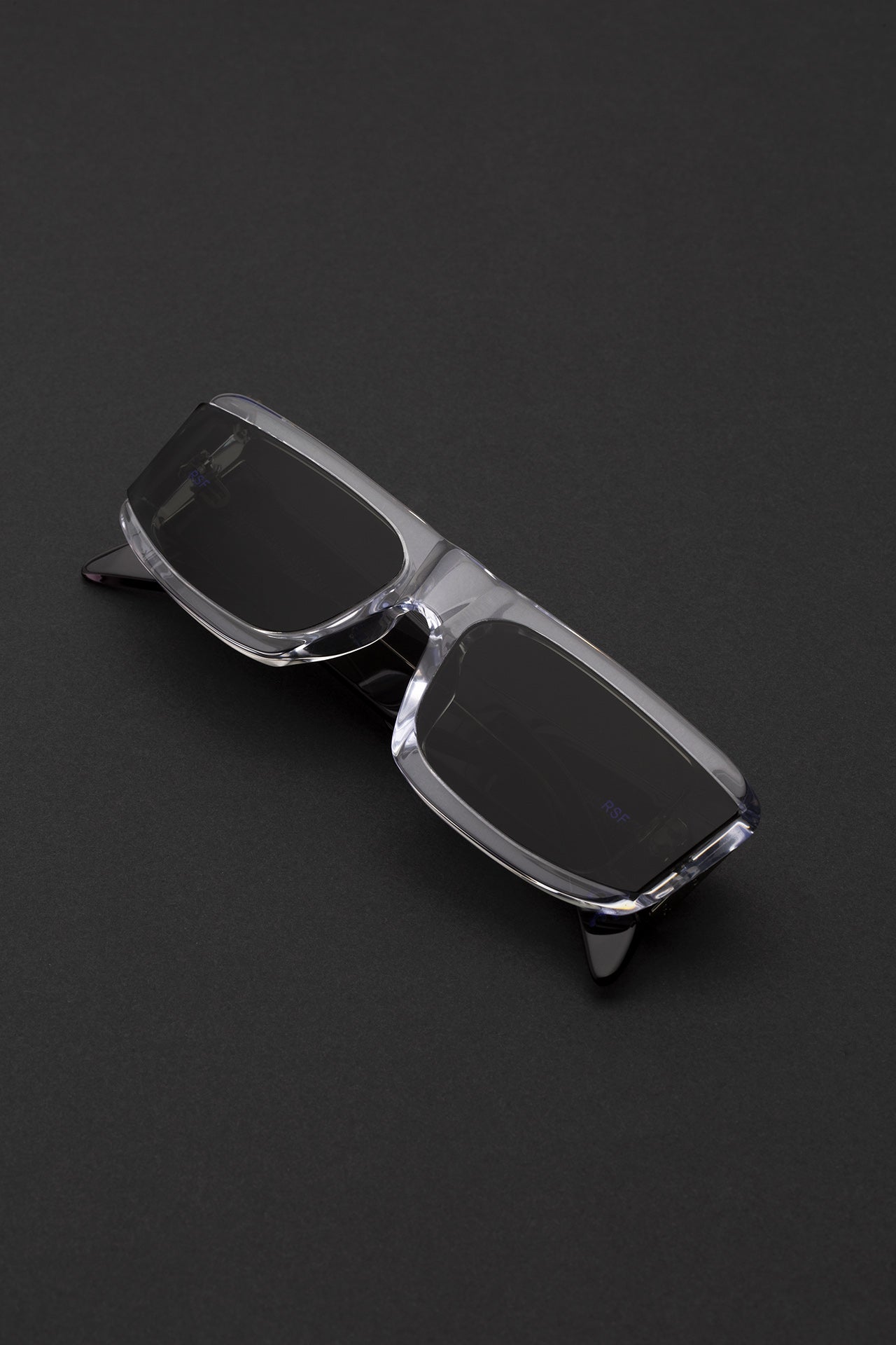 Issimo Black LE FORM