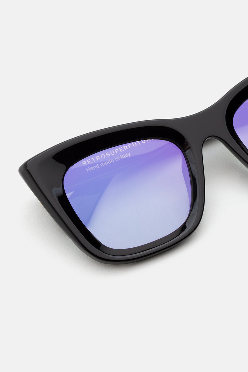 Oltre Iridescent
