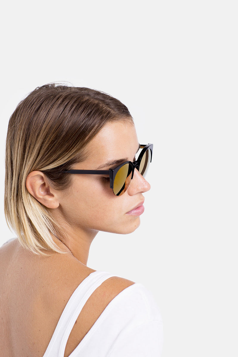Lucia Black 24K