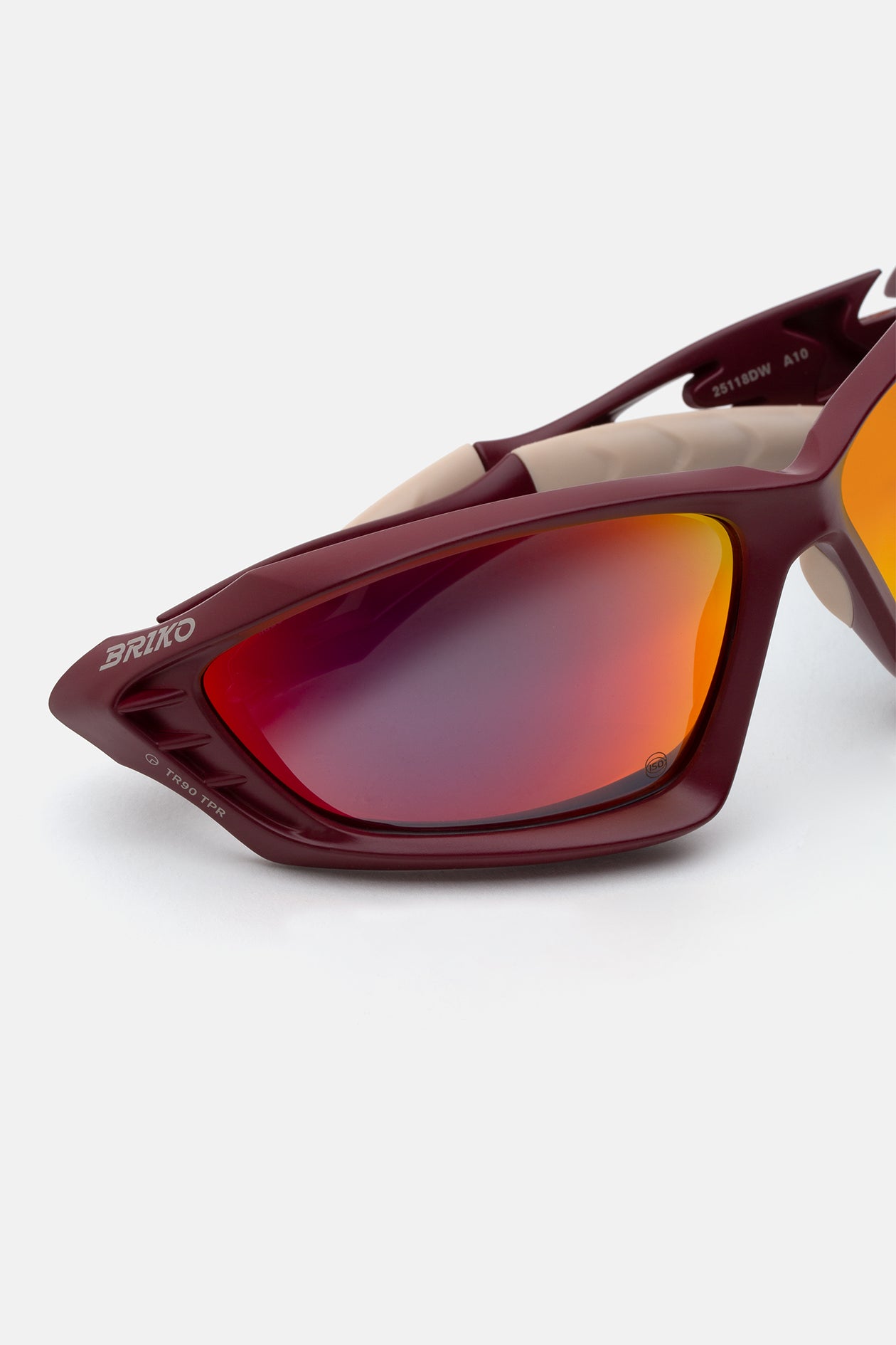 VIN A10 BORDEAUX PORT - RM3 - Retrosuperfuture USA -