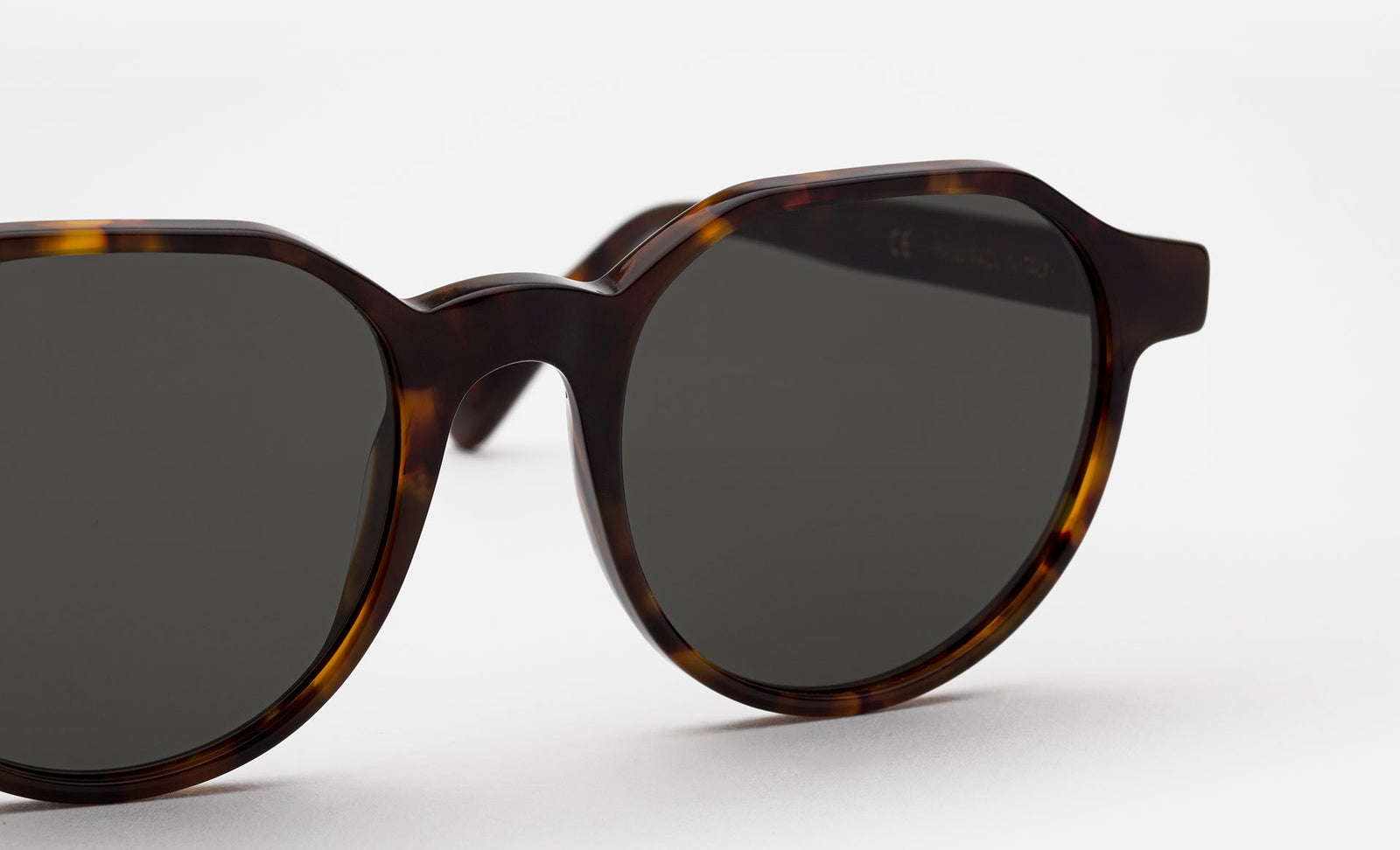 Noto Classic Havana - Retrosuperfuture USA -