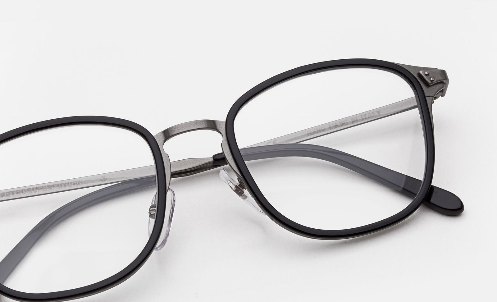 Numero 21 Nero - Retrosuperfuture USA -