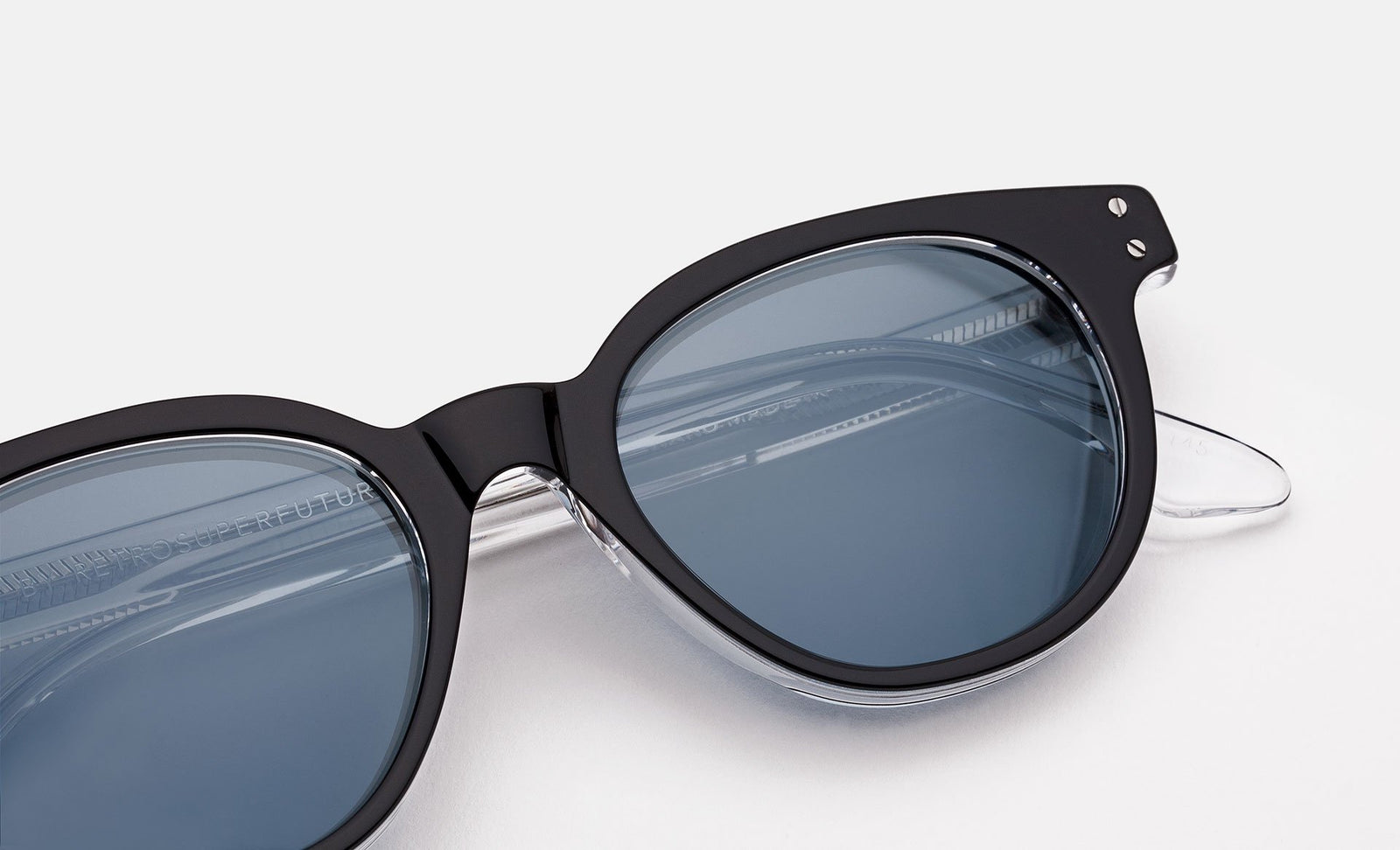 Riviera 44Ru - Retrosuperfuture USA -