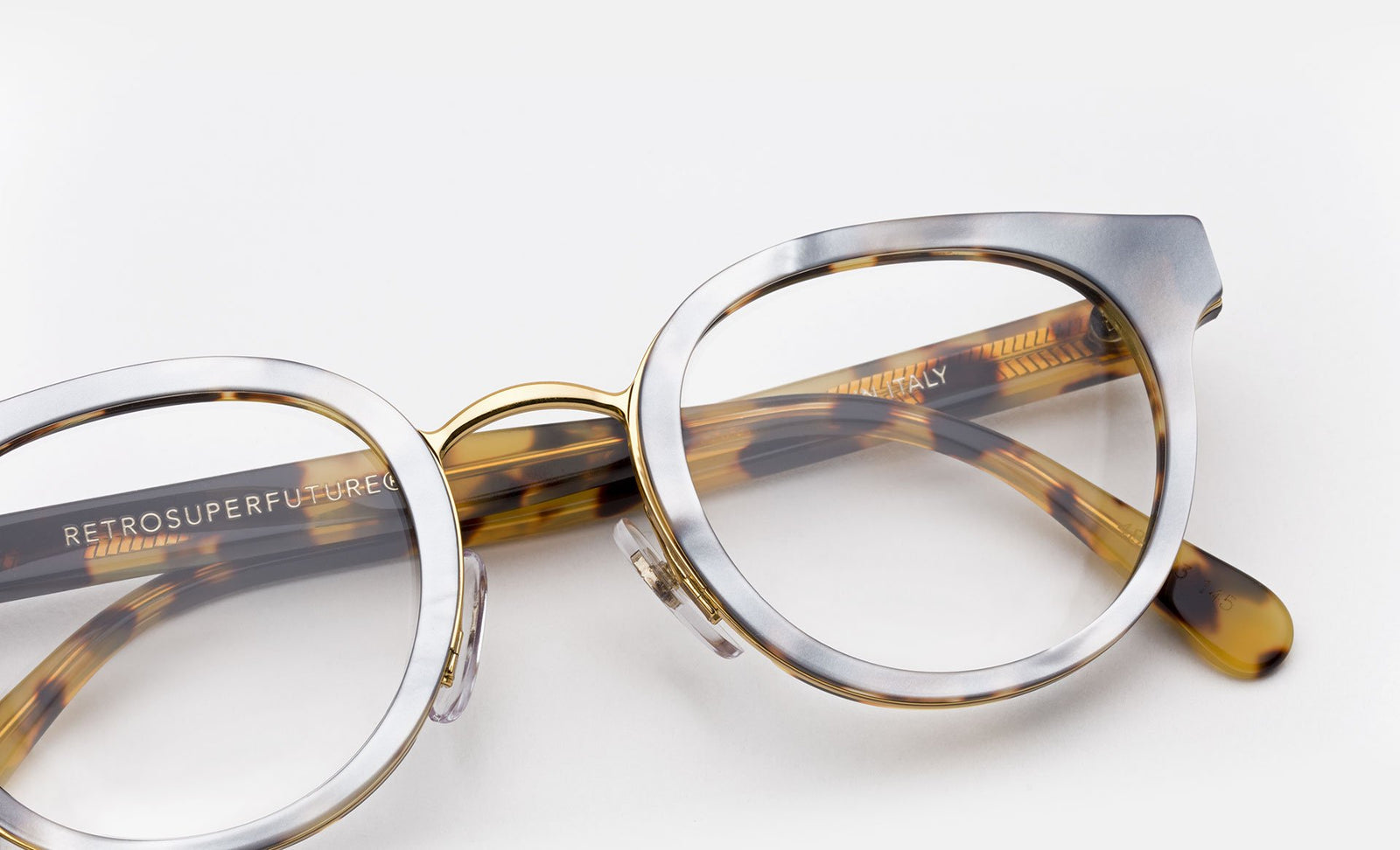 Numero 22 Madreperla / Sol Leone - Retrosuperfuture USA -