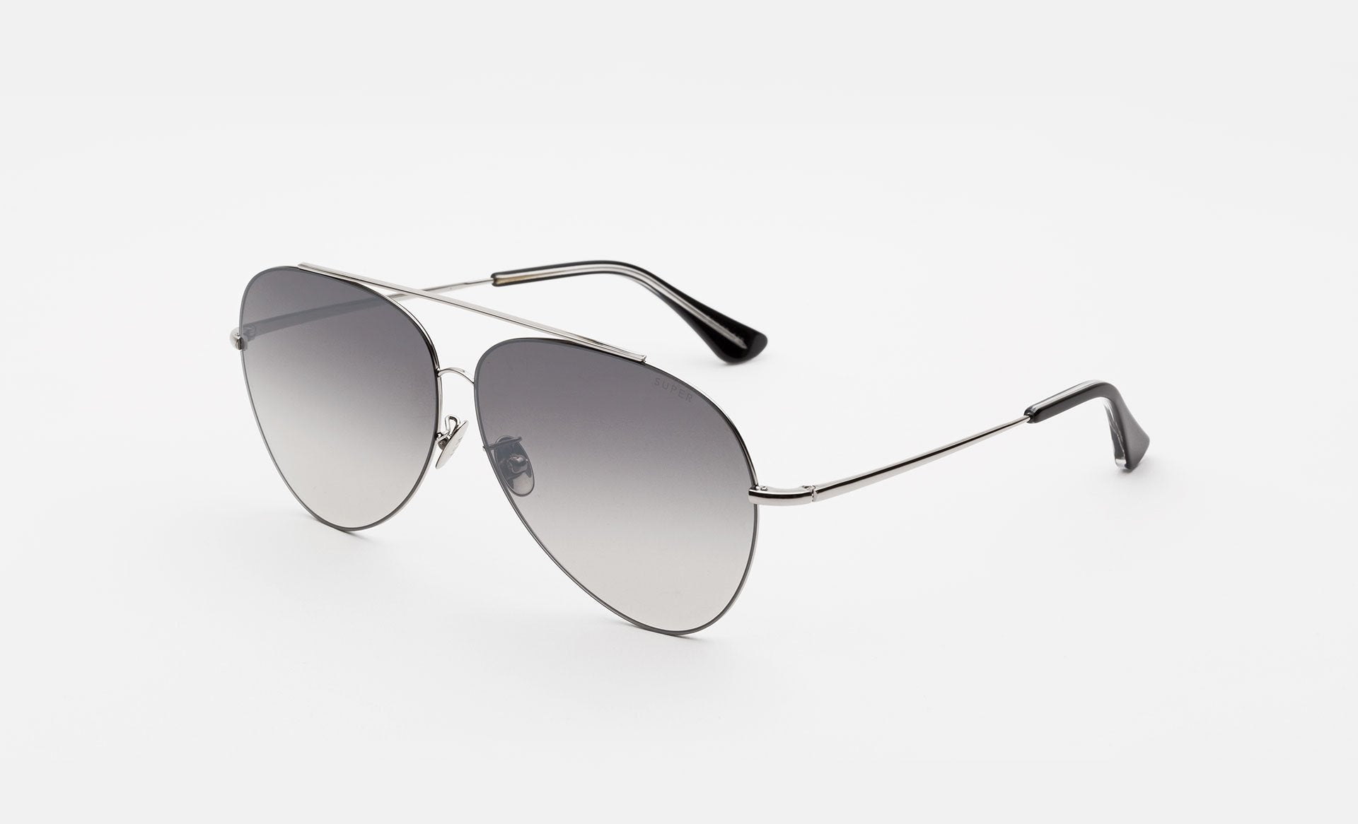 Ray-Ban - New Caravan - Occhiali da sole squadrati argento con lenti Ray-Ban - New Caravan - Occhiali da sole squadrati argento con lenti
