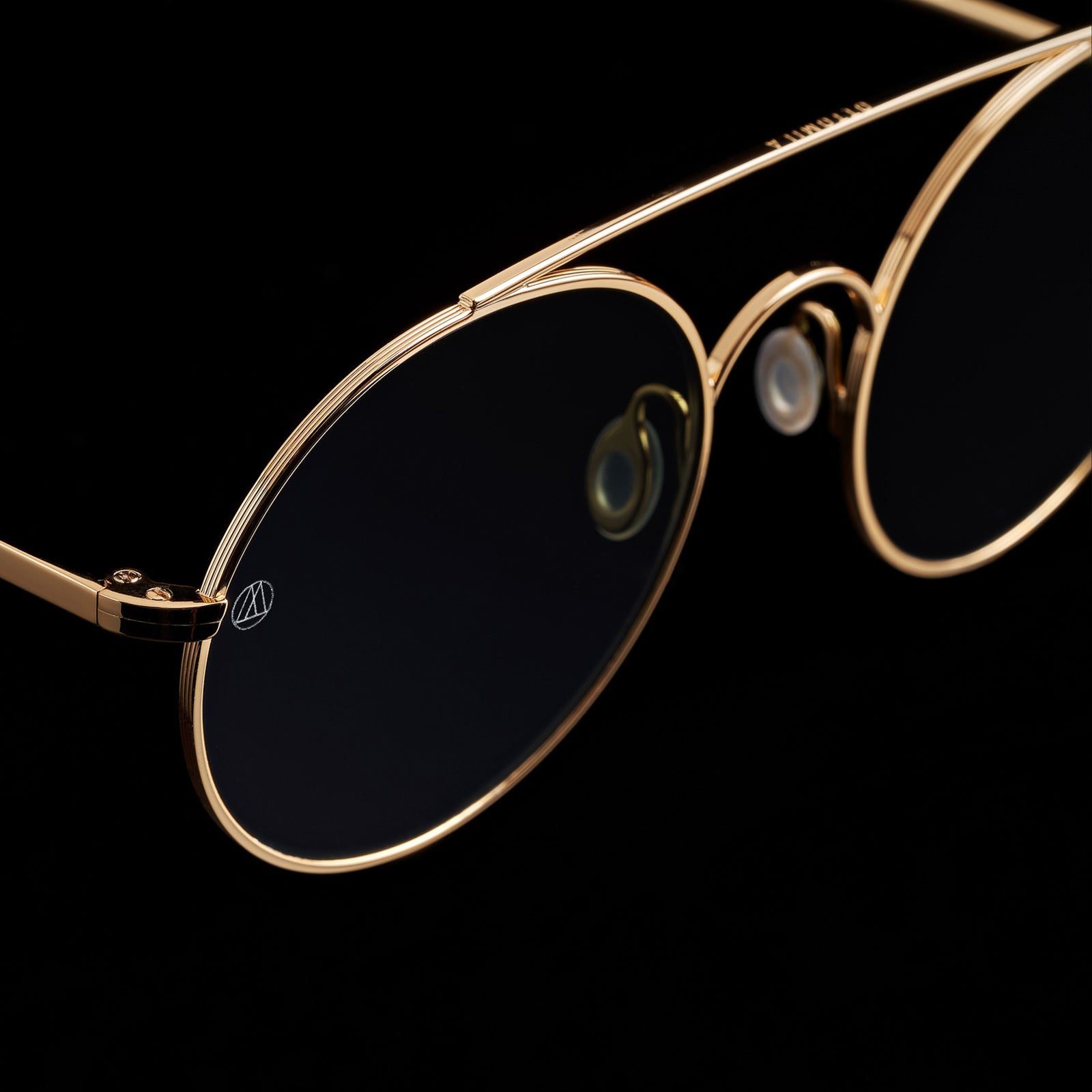 8M6/GDS (Gold) - Retrosuperfuture USA -