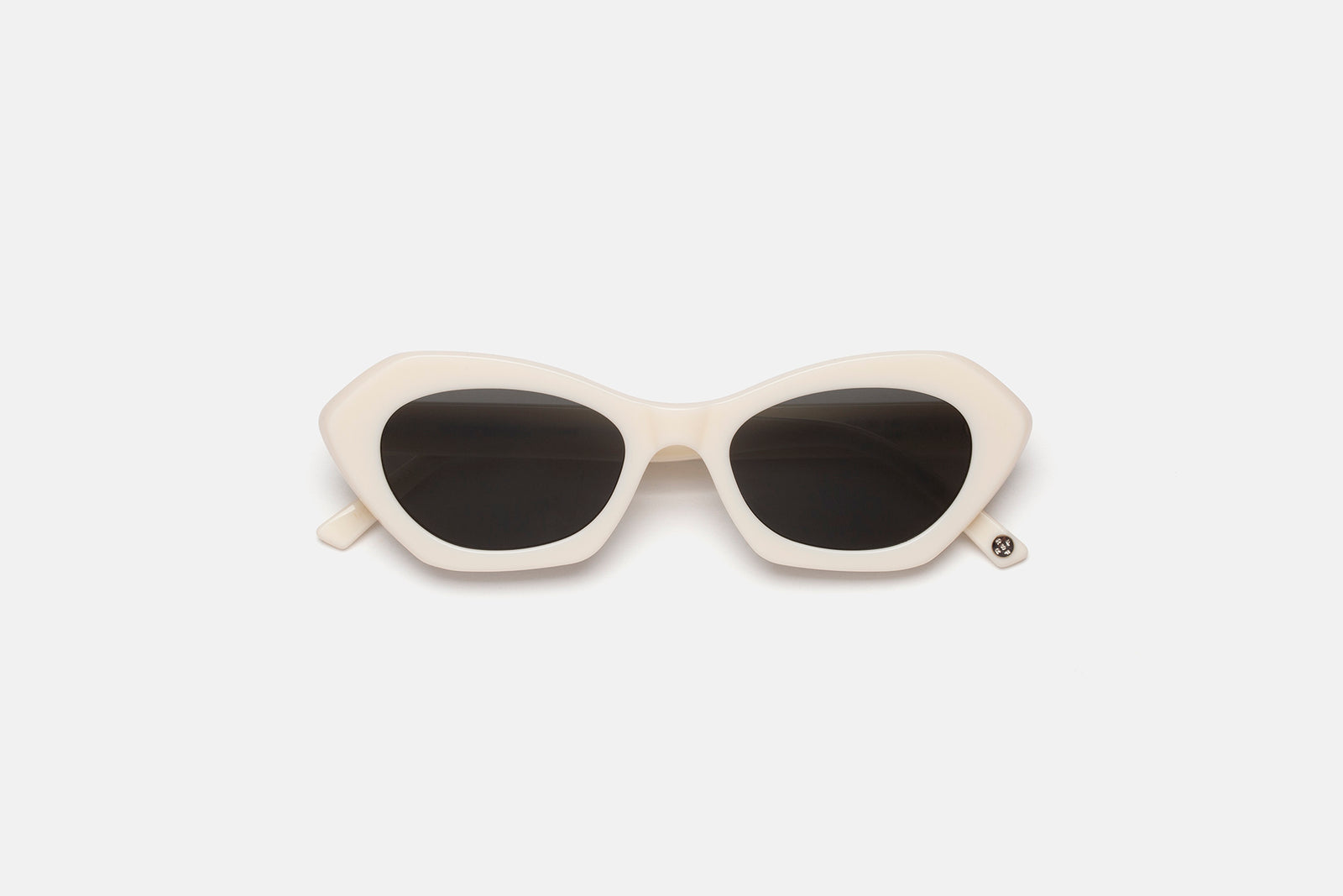Rockabilly White - Retrosuperfuture USA -