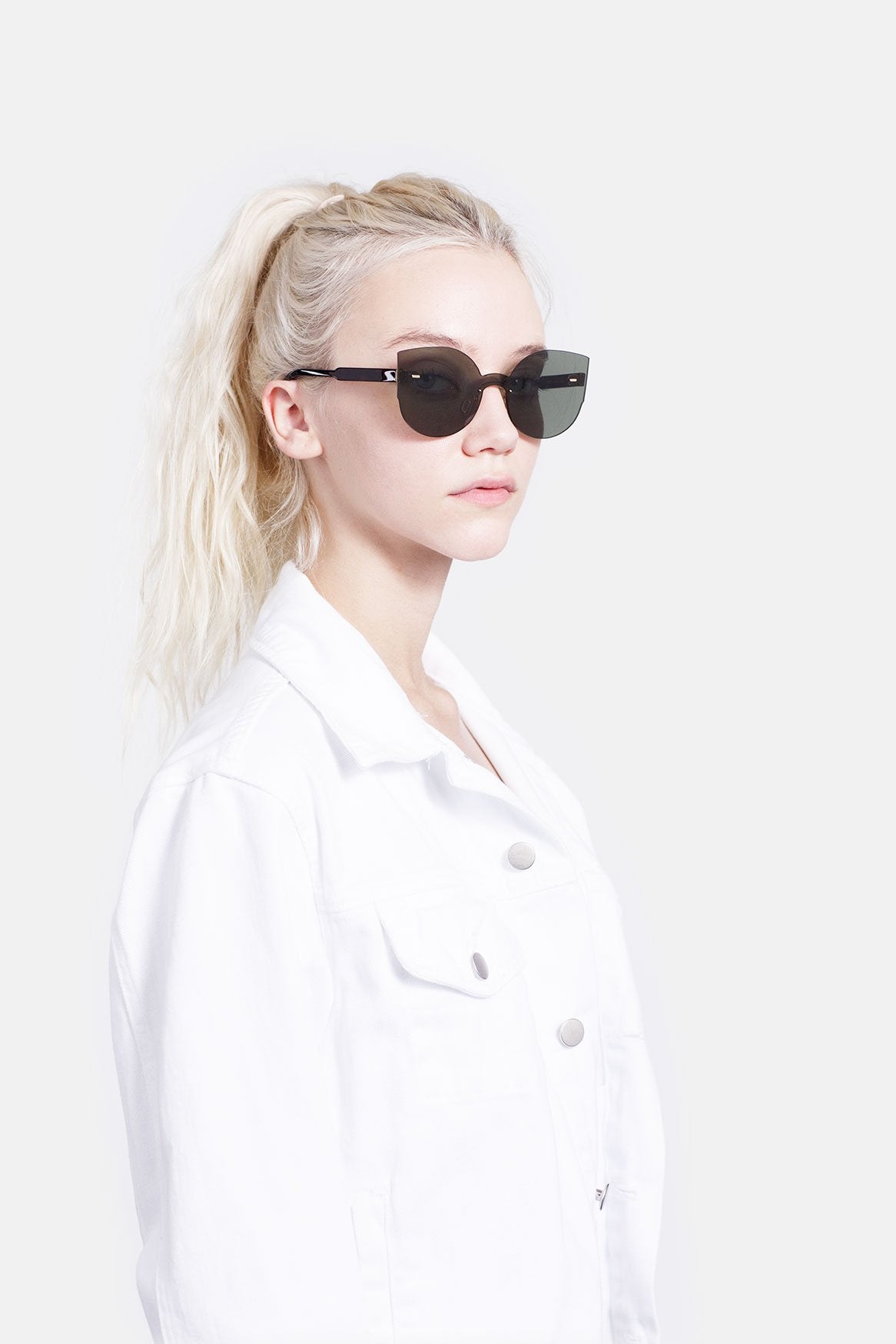 Screen Lucia Green - Retrosuperfuture USA -